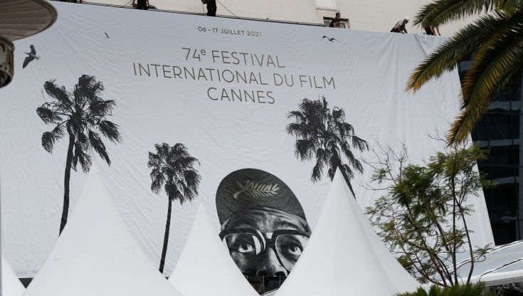 Cannes, si riparte davvero. Al via la 74esima edizione, tante star sulla Croisette