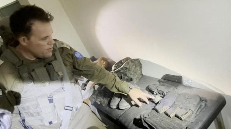 Il video dell’esercito israeliano dentro al-Shifa: trovati solo 15 fucili e nessun miliziano arrestato