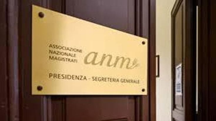 “Nessuna ritorsione, atto dovuto di Lo Voi”. L’Anm vira a destra ma è di nuovo in trincea