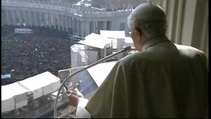 Papa ai fedeli spagnoli: "Pregate per me e per il prossimo pontefice"