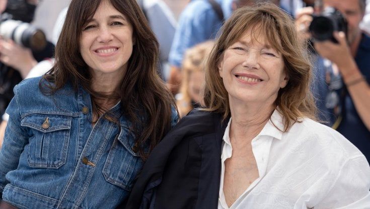 Cannes, arriva il doc di Charlotte Gainsbourg sulla madre: "Temo di perderla questa è la mia lettera d’amore per lei"