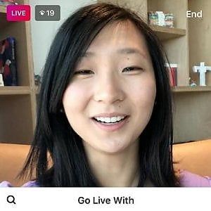 Instagram, arrivano i video in diretta con gli amici 