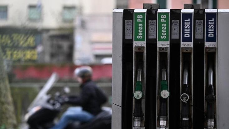 Accise, lo sconto si riduce. Il Mef era per lo stop, la premier si è imposta