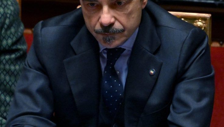 Spid, il governo Meloni vuole spegnerlo. E' polemica, Renzi: "Follia"