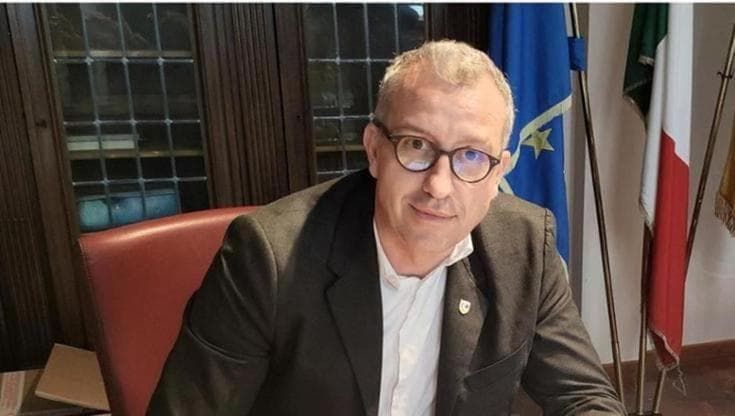 Cervia, il sindaco dem Missiroli ritira le dimissioni. Ma il Pd lo sfiducia e si andrà alle elezioni