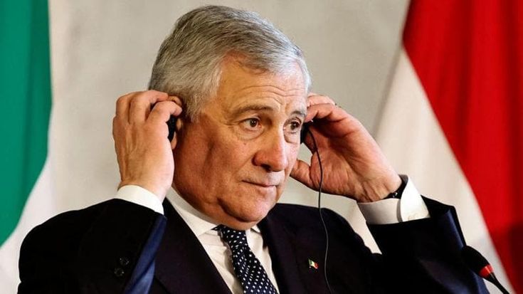 Lieve calo di pressione per Tajani, poi i controlli al Gemelli. La Farnesina: “Il ministro sta bene”