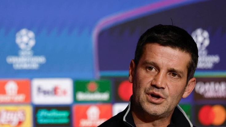 Chivu: “All’Inter manca qualcosa negli scontri diretti. Non mi sento inferiore a Simeone”