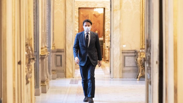 Decreto Rilancio, altro rinvio. Nella notte trovata l’intesa sui migranti