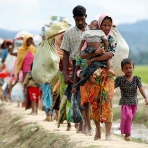 Myanmar, Rohingya, "I fallimenti dell'Onu": nei campi profughi 128 mila musulmani e 720 mila sono fuggiti in Bangladesh
