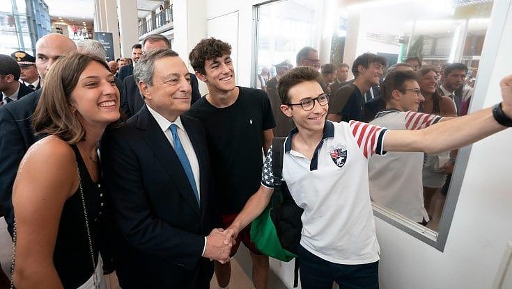 Giù le bollette alle aziende. Caccia a 10-15 miliardi per tenere accesa l’Italia