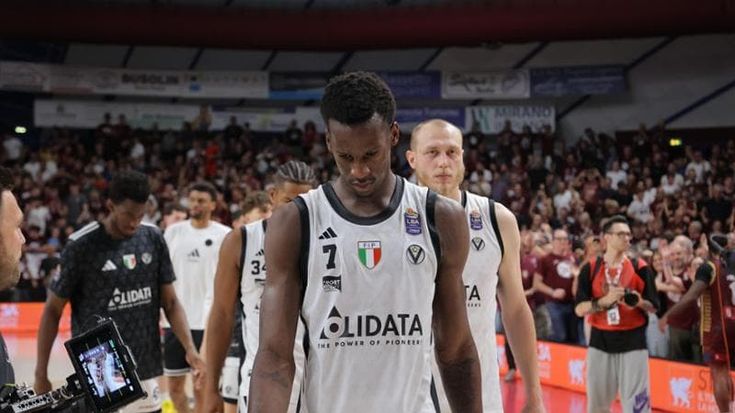 Saliou Niang ancora in stallo: l’America milionaria è lontana. Così rientrerebbe alla Virtus