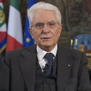 Il presidente Mattarella: "Fiera di Milano traino per il Paese, ora parte attiva nella lotta al coronavirus"