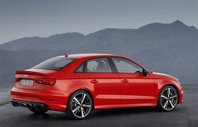 Audi RS 3 Sedan, la cattiva travestita da berlina