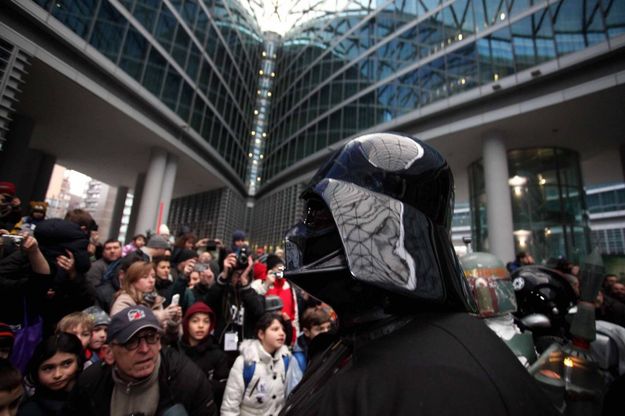 Milano, Rollinz-mania: il maxi evento d'addio ai pupazzetti di Star Wars