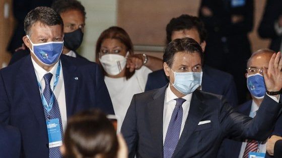 Decreto Rilancio, Pa in smartworking fino a fine anno. Fisco, Conte: "Riparte il tavolo per la riforma"