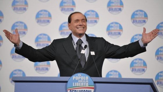 Berlusconi: "Governo di  'sessantottini in ritardo' dura pochi mesi, Conte mediocre. Salvini blocchi decreto dignità