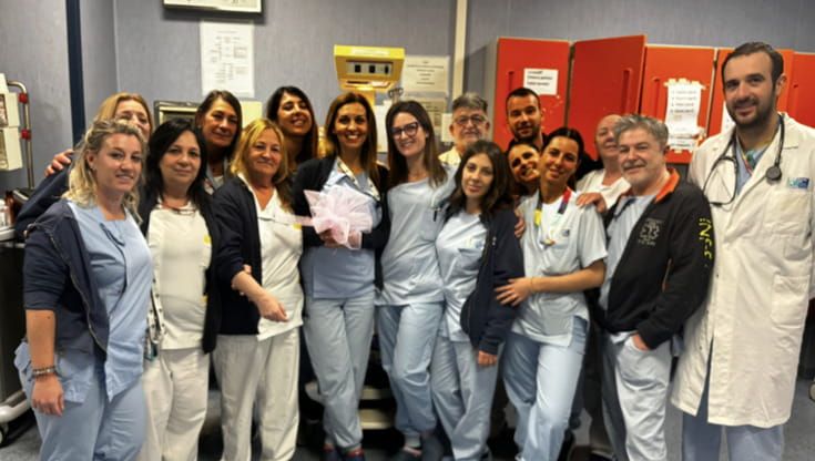 Livorno, parto improvviso al pronto soccorso, bambina nasce in due minuti davanti al triage