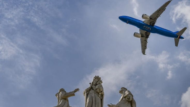 Un volo ogni 10 secondi in Italia: record di tutti i tempi a quota 8.446 movimenti