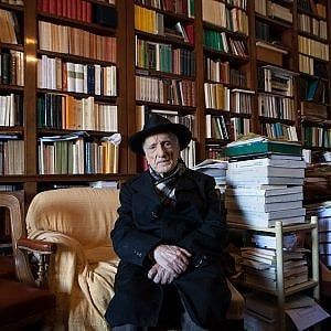 Napoli, Biblioteca di Marotta a rischio: indaga la Procura 