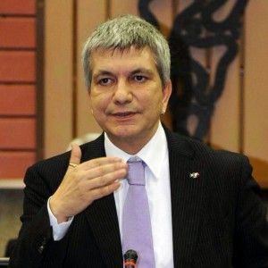 La verit&agrave; Nichi Vendola:<br /> "La mia diversit&agrave;? <br />Non ho mai preso soldi"
