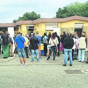 Ardea, la città dei morosi: niente mensa per 300 bimbi