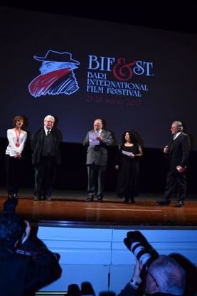 Bif&st, gli ospiti della serata inaugurale. Ad Alan Parker il premio alla carriera