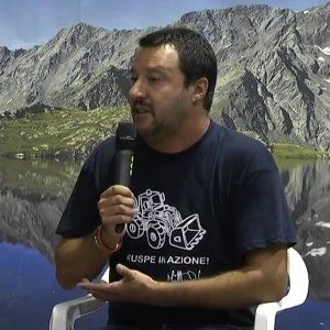 Salvini. "Sì alle primarie, non si decide in una stanza" 