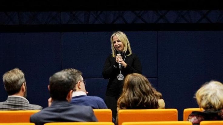 Firenze, lo stop alle primarie Pd spinge Del Re verso una lista civica. Giani: teniamo dentro Renzi