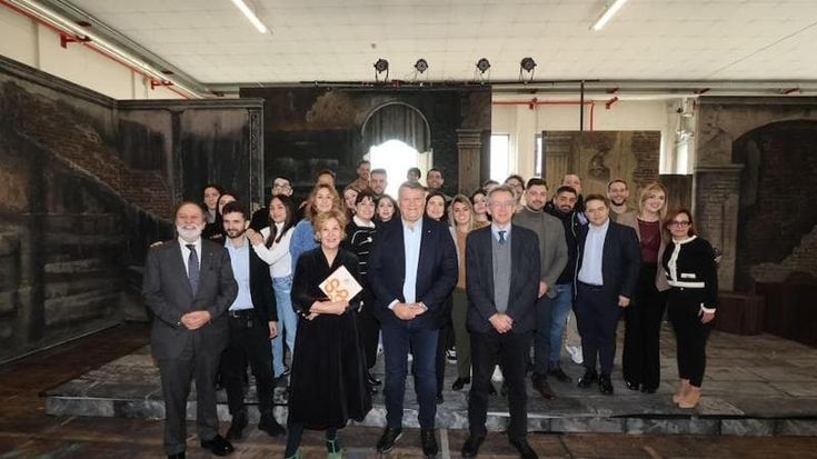 “Giovani in scena”, dipendenti Uil al San Carlo per conoscere i mestieri del teatro