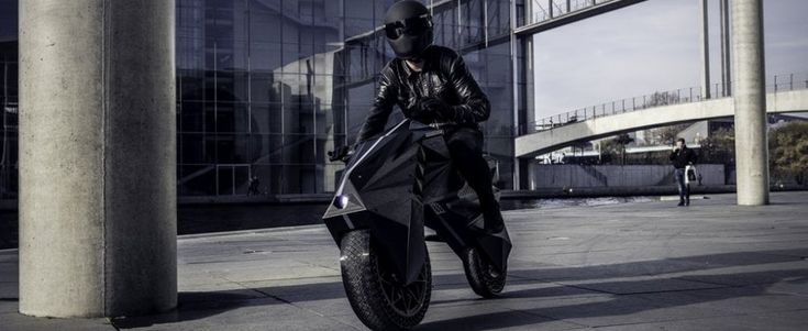 Nera, la prima moto che si stampa in 3D