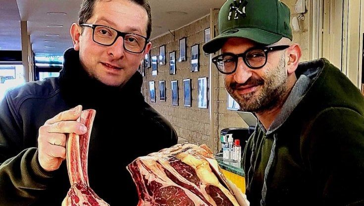Bari, i due camerieri acquisiscono il ristorante dal titolare: "E' stata dura, ma ora siamo felici. E non abbiamo mai smesso di servire ai tavoli"