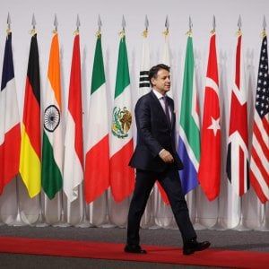 Sea Watch, Conte: "Ho parlato con il prermier Rutte, tre-quattro paesi pronti ad accogliere i migranti" 