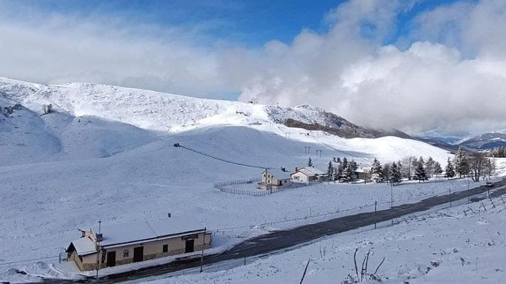 Lazio imbiancato, dal Terminillo a Campo Staffi prime nevicate della stagione