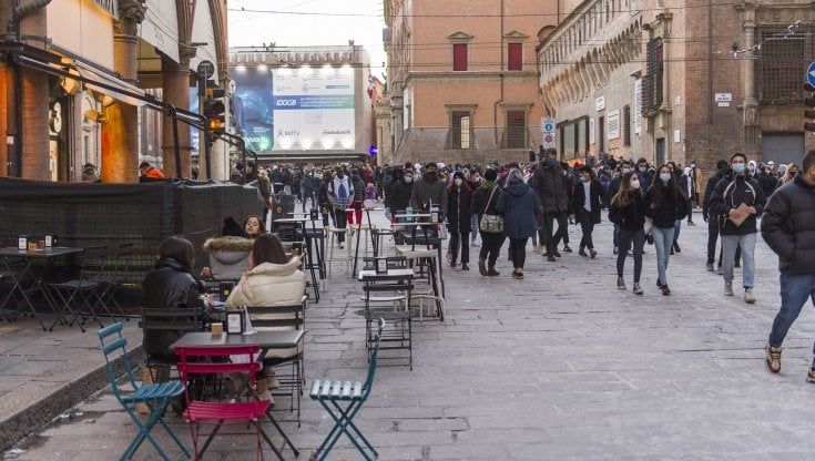 Coronavirus, in Emilia-Romagna salgono i ricoveri. Altre 21 vittime