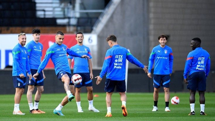 Mancini: "Un fuoriclasse alla Curry per vincere il Mondiale. Punto su Raspadori e Scamacca"