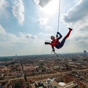 Dalla Mole al Duomo, la vita sopra i tetti di "Puato Spiderman"