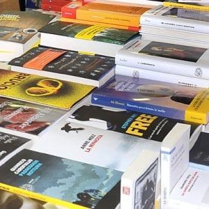 Stipendi: la crisi pesa ancora sull'edilizia, in calo i redditi da cultura e benessere