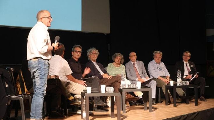 Prospettiva comune, il debutto dei civici anti Lepore. Luca Prodi: “Questo Pd non va”