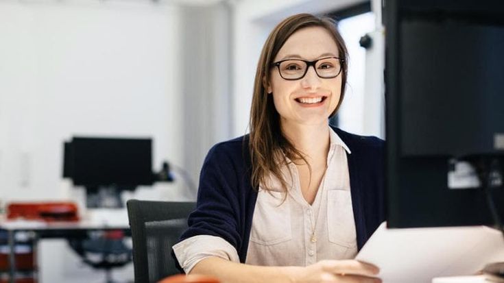 Lavoro, stipendio basso e poche opportunità: quattro professionisti su dieci pronti a cambiare azienda