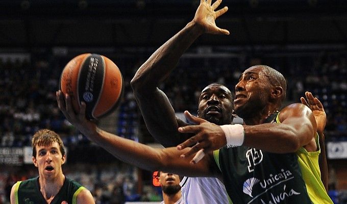Basket Eurolega: Siena, primo sorriso. Malaga ko a fil di sirena