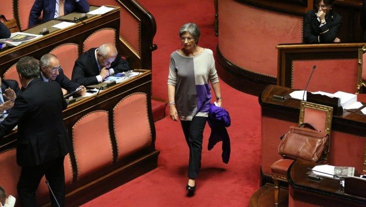 Anna Finocchiaro: "Ragazze, riprendetevi il posto che vi spetta"