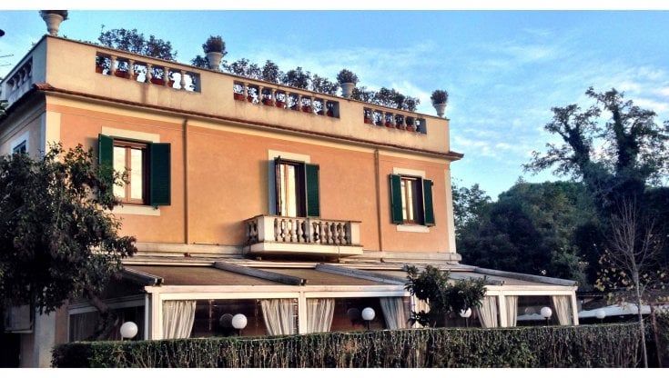 Paura alla Trattoria Due Ponti, ladri in azione al piano di sopra: titolare rapinato e malmenato sotto gli occhi della moglie