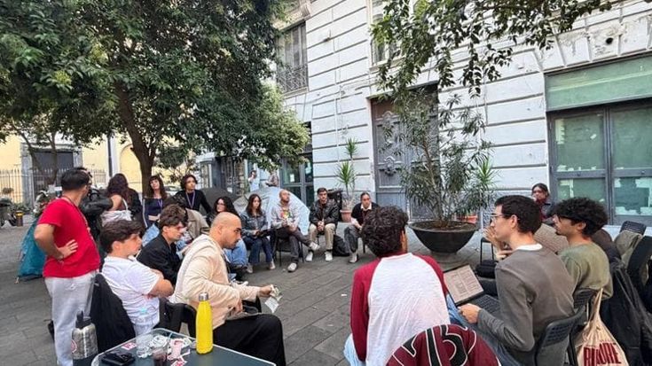 Università, tende a Scienze politiche