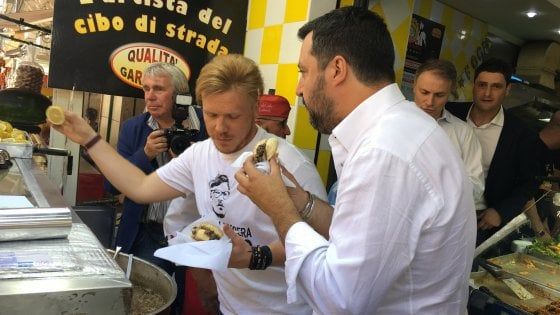 Palermo: Salvini allo Zen: "Io qui, Gentiloni e Merkel a Taormina"