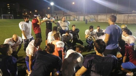 Football, patto tra i team di Napoli: Briganti e 82ers insieme per vincere