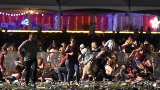 Usa, risarcimento record per le vittime della strage di Las Vegas: 800 milioni di dollari