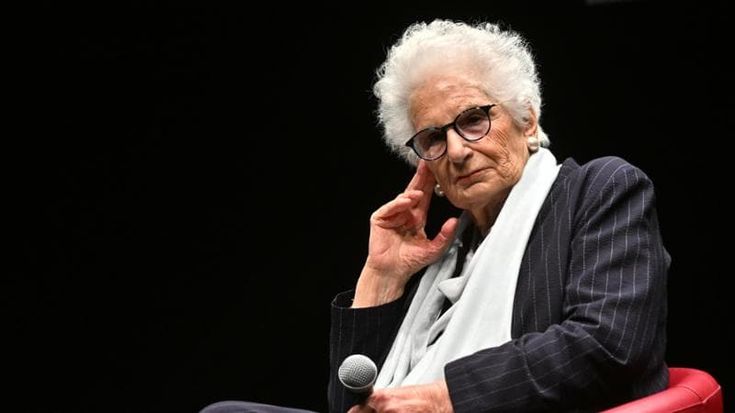 Insulti a Segre, per gli haters scuse e lavori socialmente utili