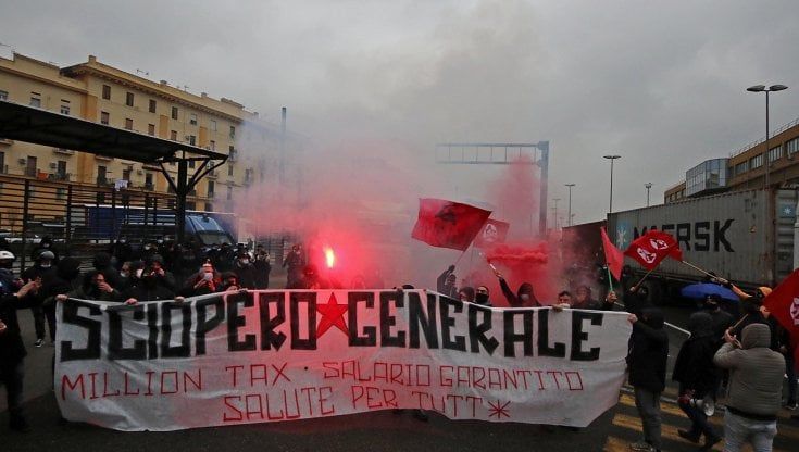Agenzie, palestre, cinema: chi ha perso di più con la crisi. Cgia: "Con 300 mila imprese a rischio sarà boom di lavoro nero"