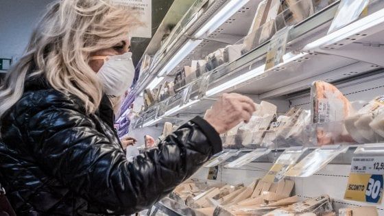 Coronavirus: Rezza, etichette virus-free per cibi? Assurdo