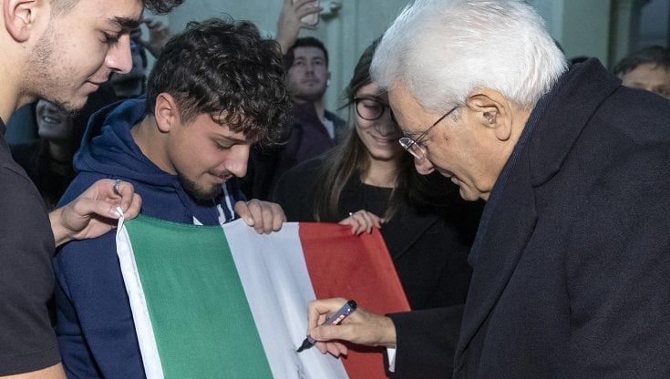 Zurigo, Mattarella incontra i "cervelli" in fuga: "L'Italia faccia uno sforzo affinchè partire sia una libera scelta"